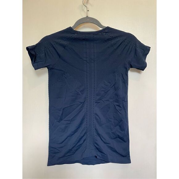 🔴 Athleta Navy Blue Foothill Laser Cut Athletic Short Sleeve Tee Size XS - Picture 7 of 11